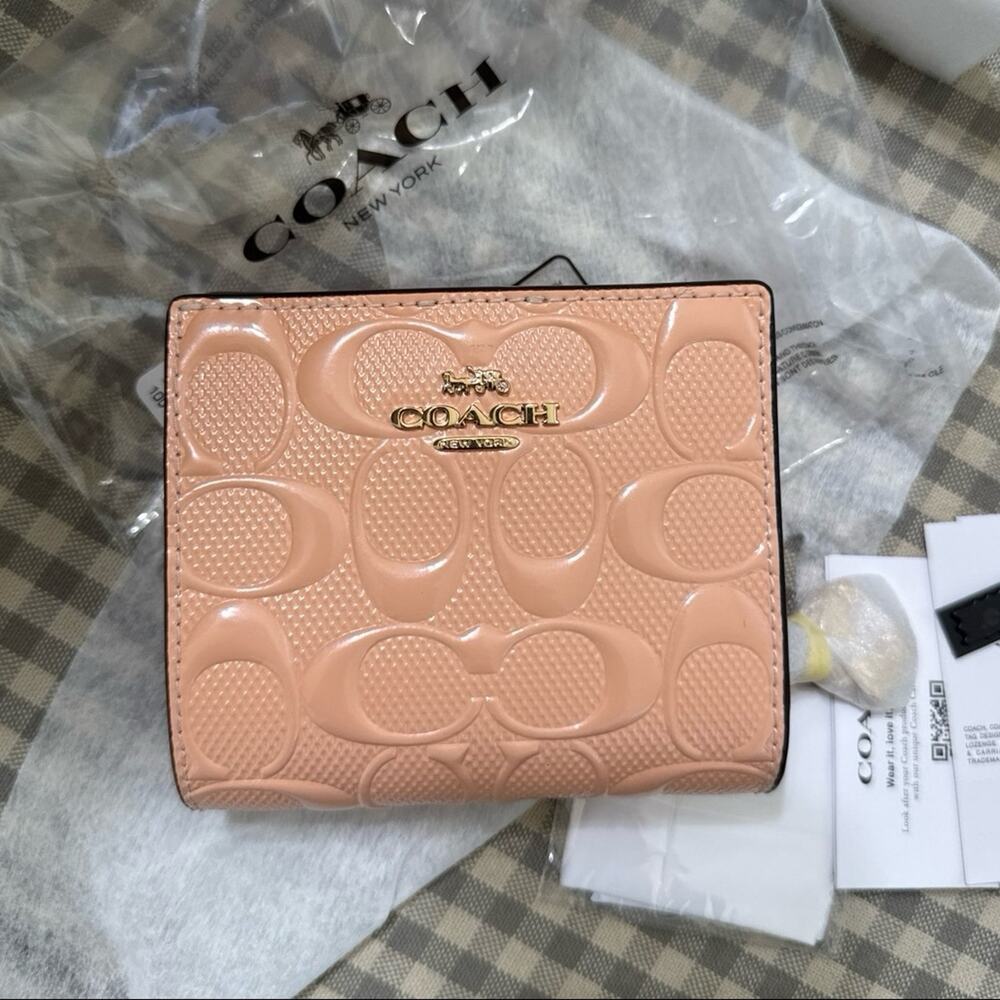 ❤️ Coach Snap Wallet In Signature Leather With Bow Charm - Picture 9 of 11